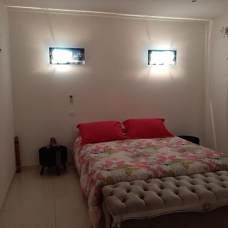 Les Collines D'Ugernum Bed & Breakfast Бокер Екстериор снимка