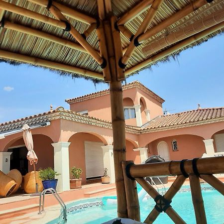Les Collines D'Ugernum Bed & Breakfast Бокер Екстериор снимка